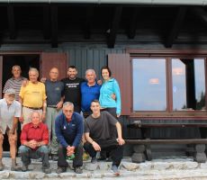 Celotna ekipa razen fotografa in vodovodarja Ivana Trampuša